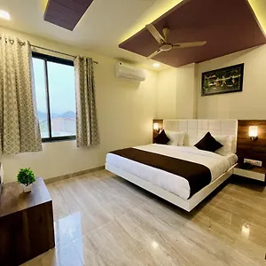Hotel Kartikey - Nearby Monsoon Palace Udaipur